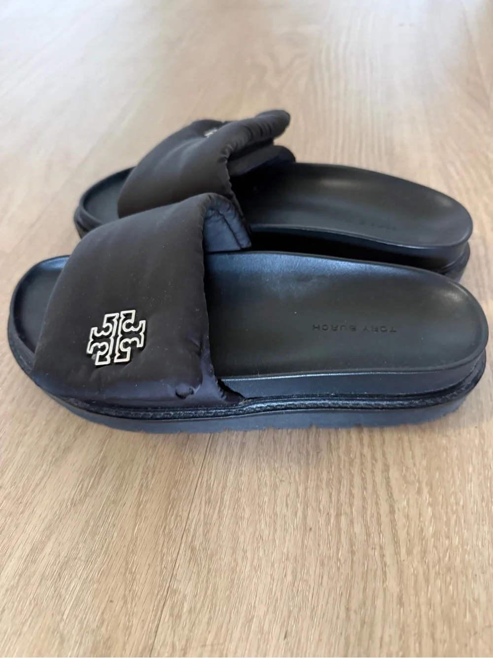 Tory Burch classic tory