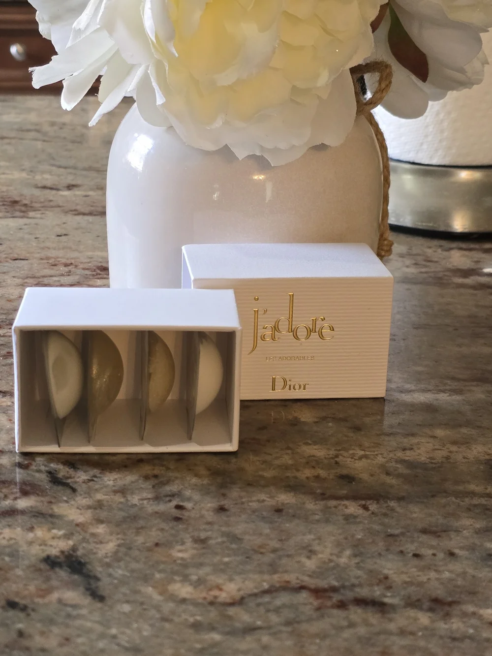 Dior adore les