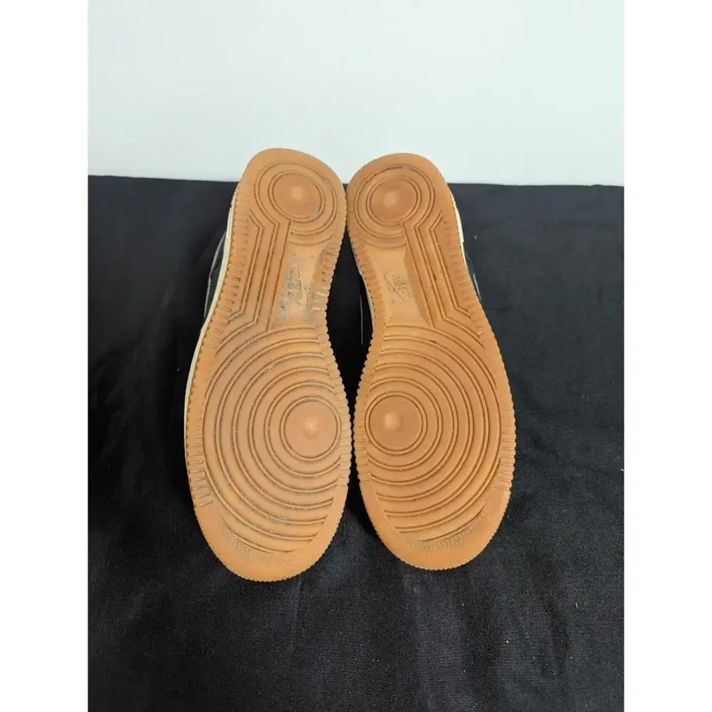 Nike pre owned