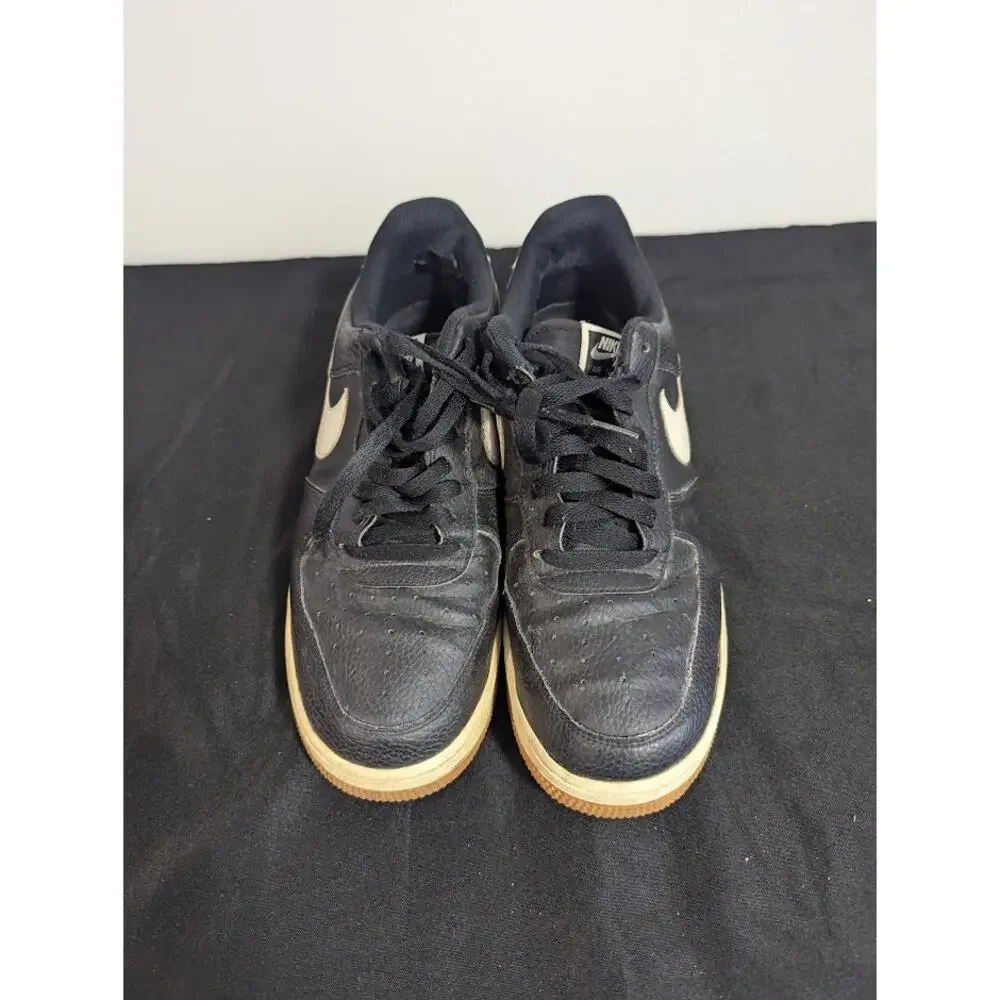 Nike pre owned