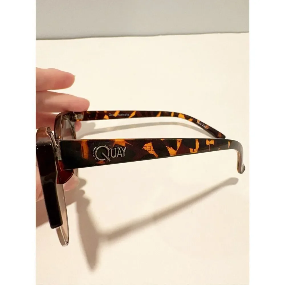 QUAY Australia HARLEM Round Cat Eye Sunglasses Brown tortoise