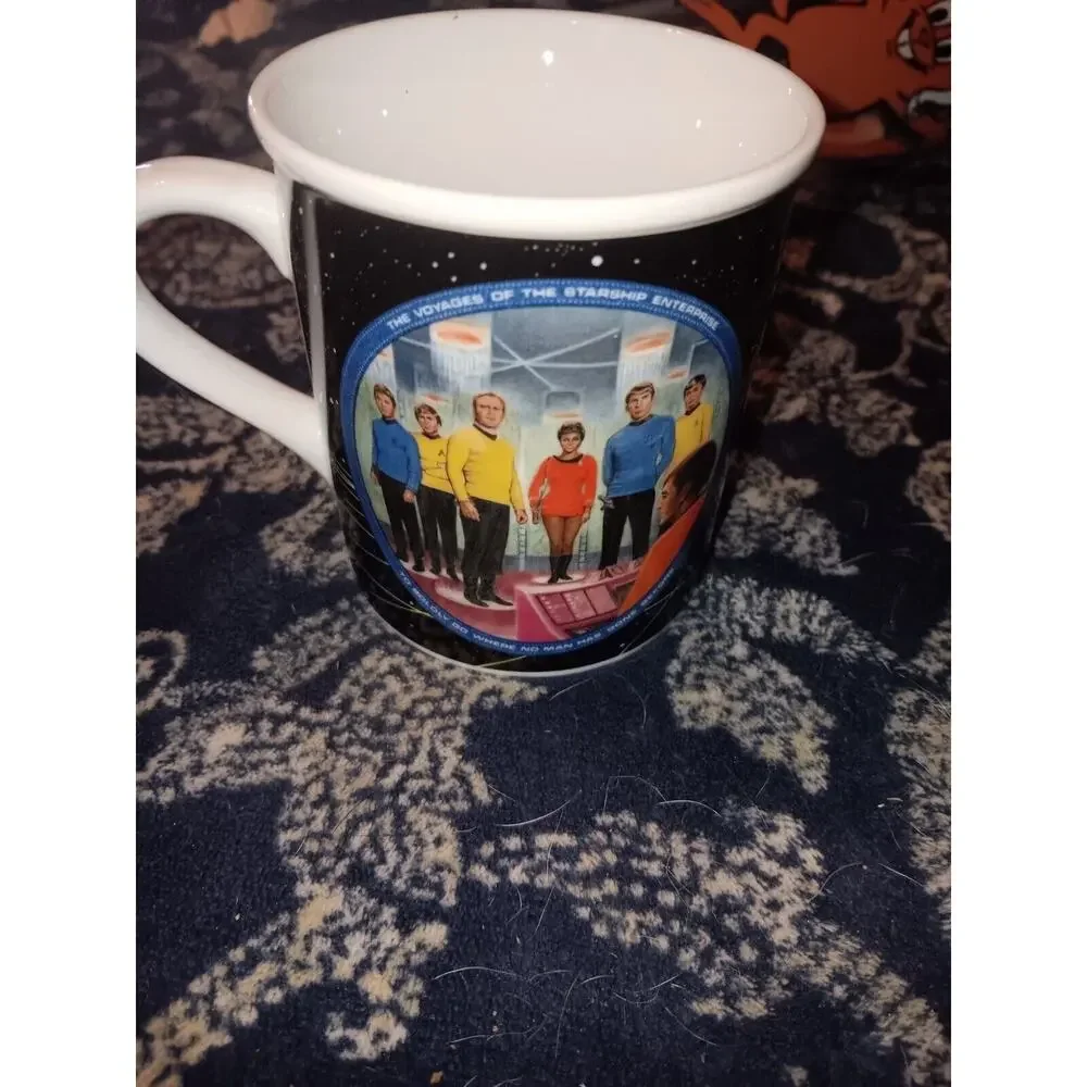VINTAGE 1991 STAR TREK COFFEE MUG ENTERPRISE CREW 