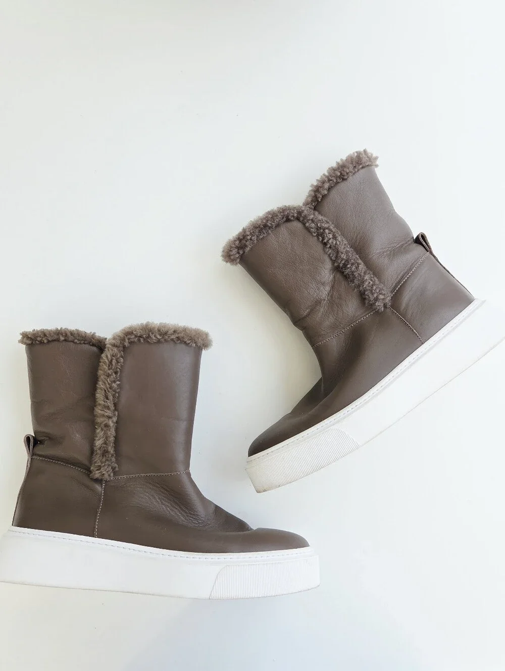 M. Gemi The Fredda Shearling Taupe Grey Winter Boots Size 40