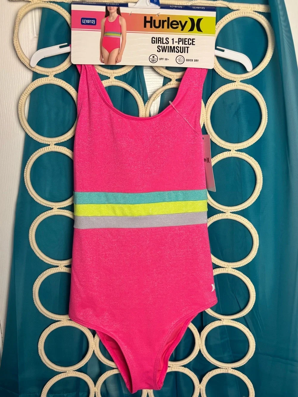 Hurley vibrant pink