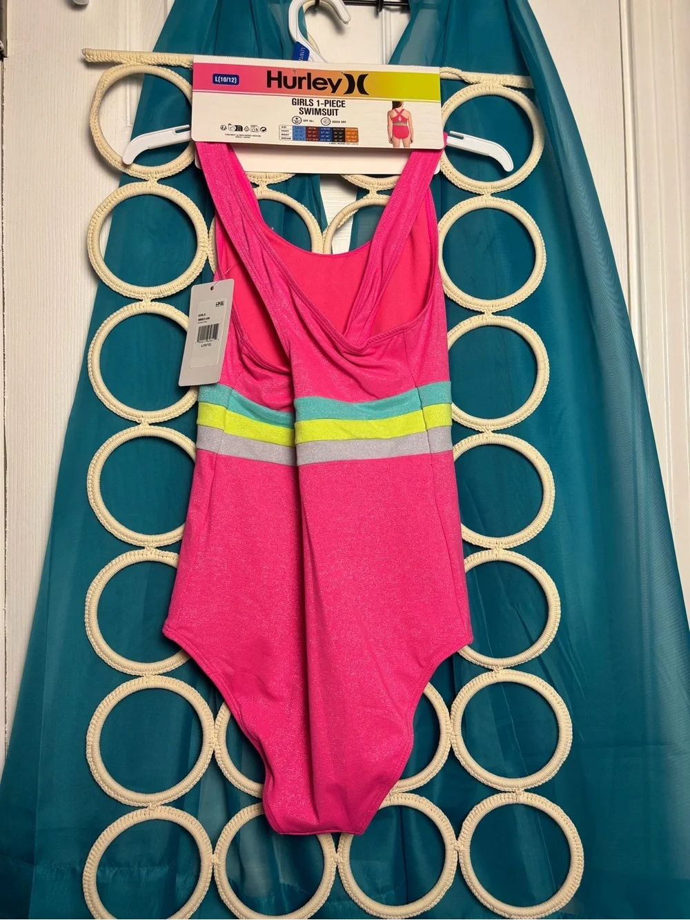 Hurley vibrant pink