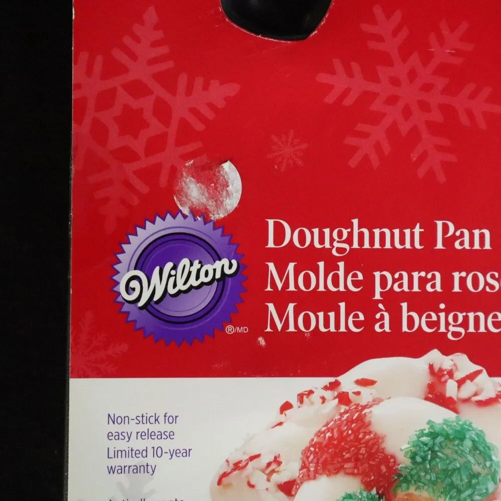 Wilton doughnut pan