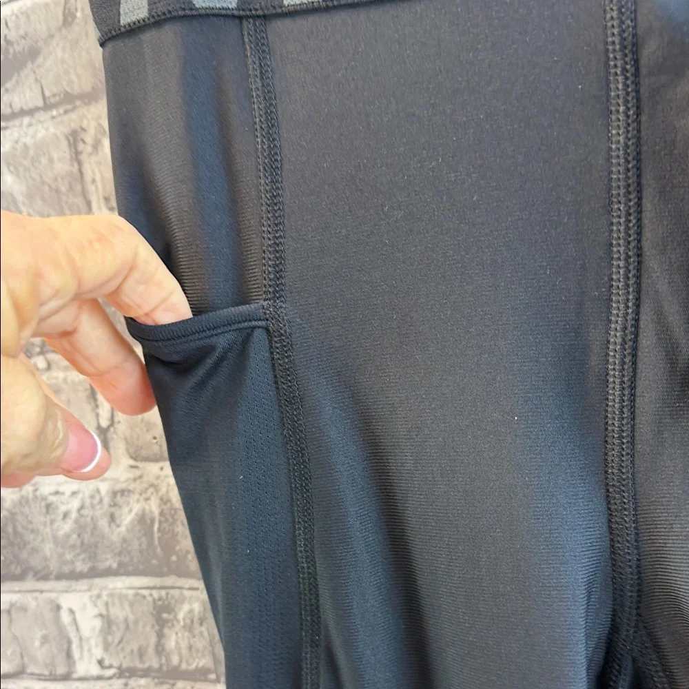 Under Armour sleek black