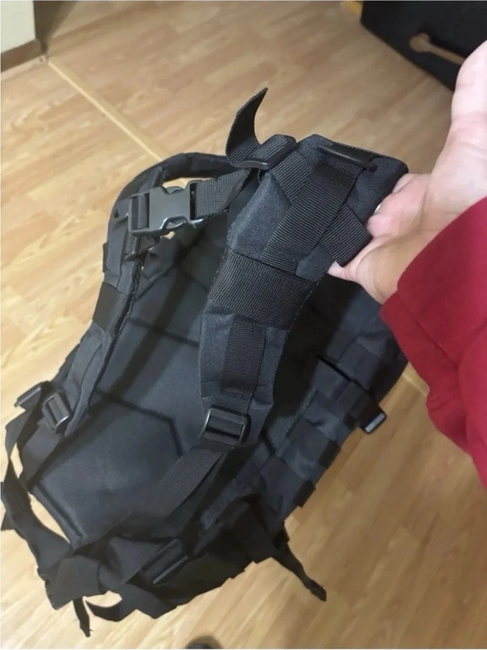 First class webbing secure look