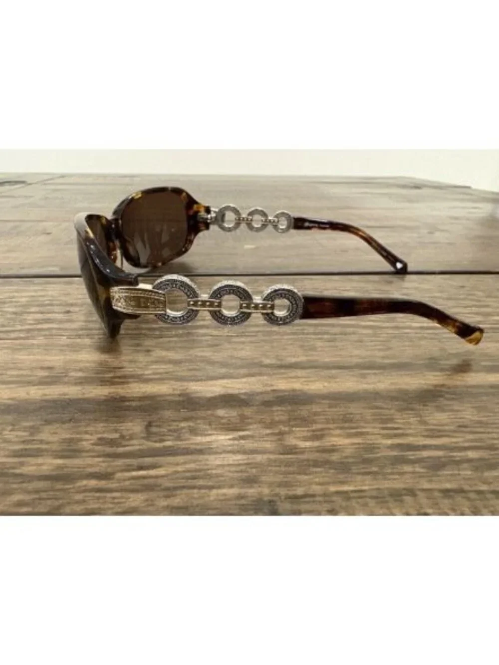 Brighton Women’s Central Park Signature Silver Tortoise Sunglasses Frames & Case