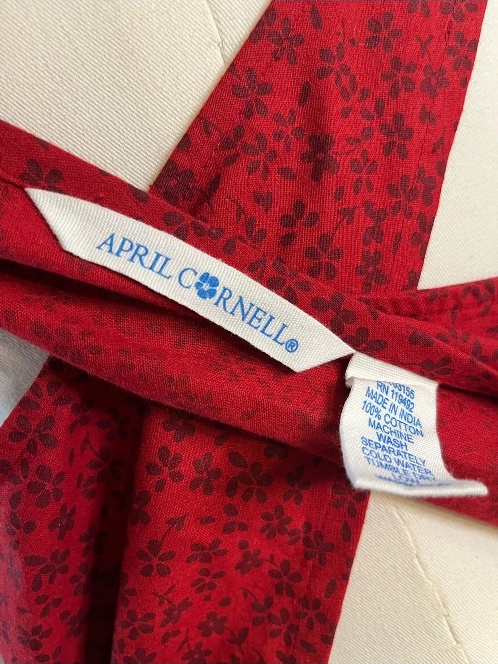 abril cornell apron style