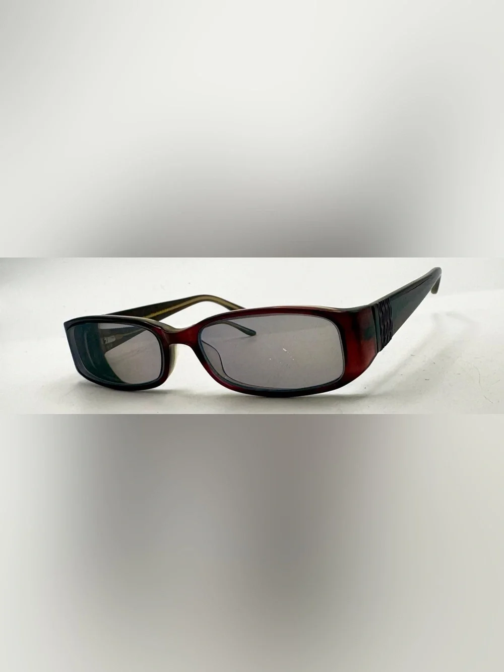 Elizabeth Arden listing pair