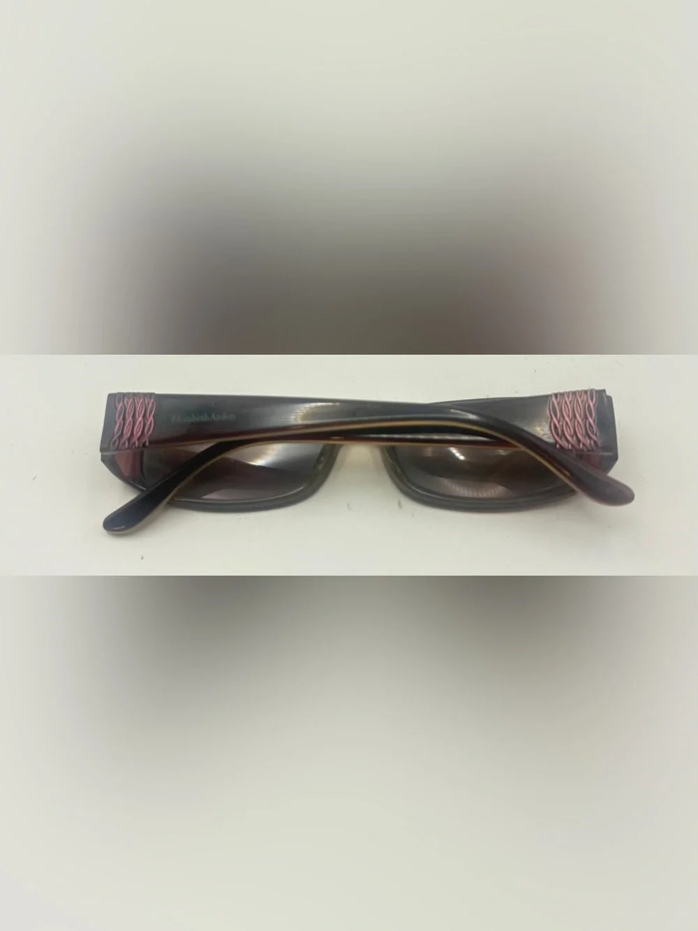 Elizabeth Arden listing pair