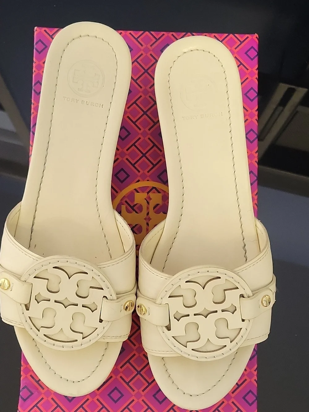 Tory Burch tory burch
