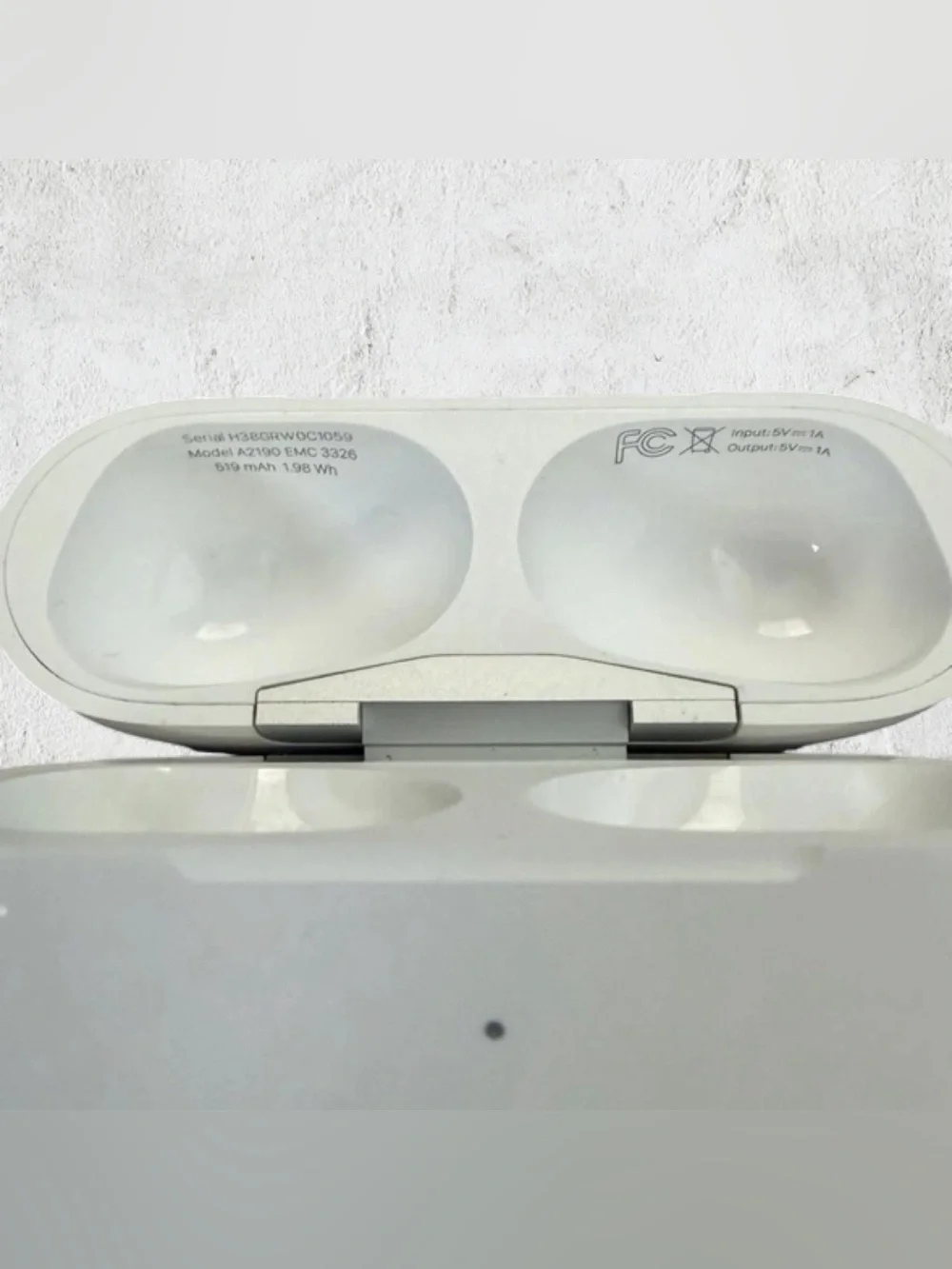 Apple compatible airpods