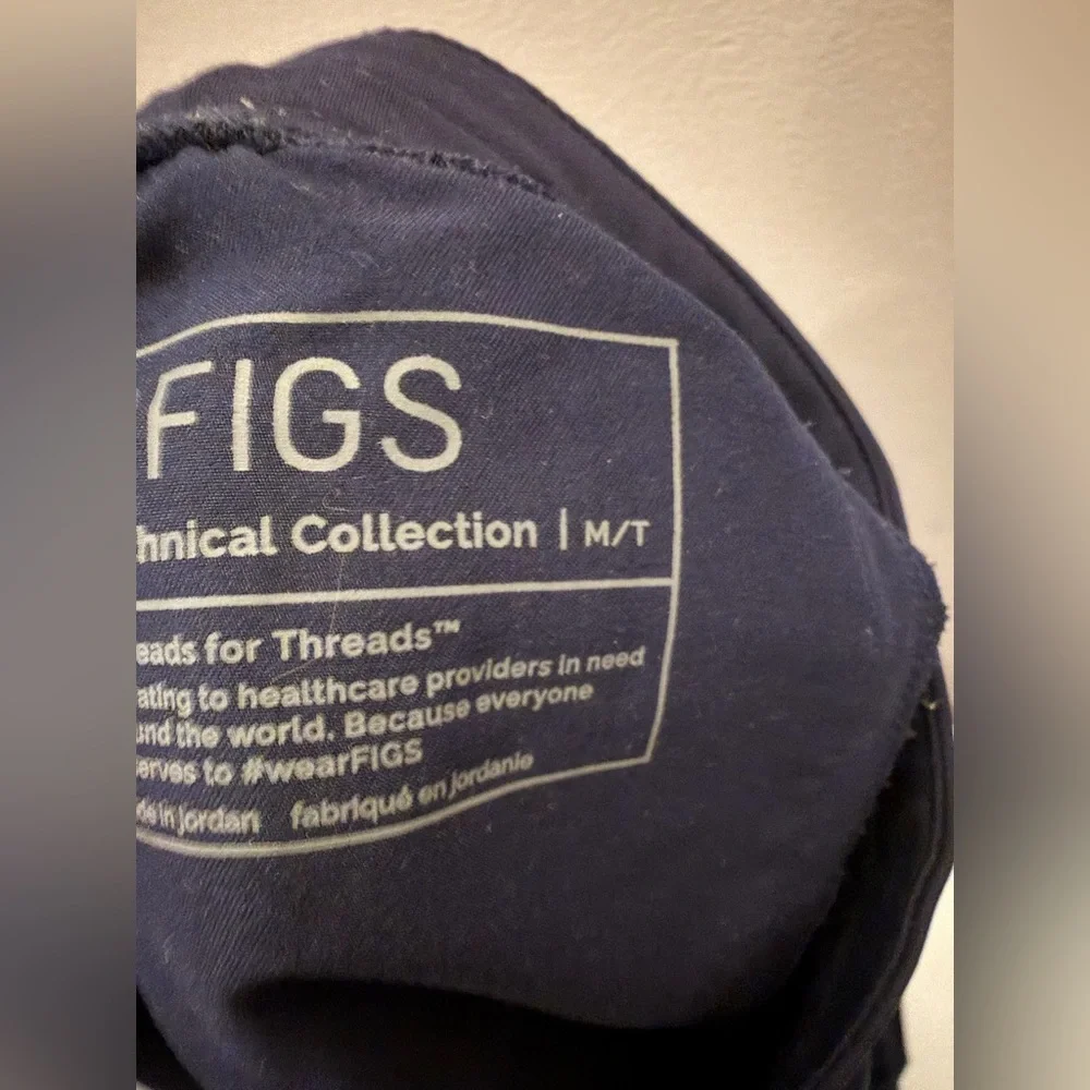 Figs stylish dark