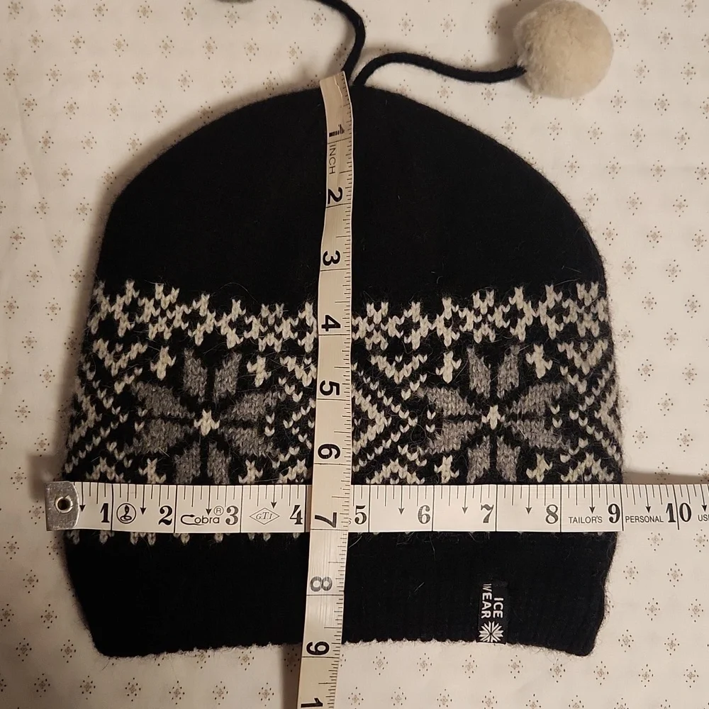 Icewear Papey  Angora Blend Wool Black and Gray Winter Pom-Pom Beanie OS Kids