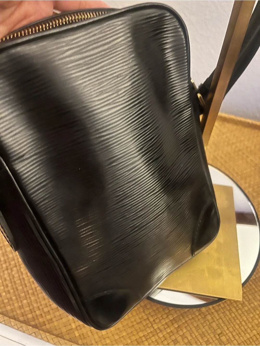 GUC Louis Vuitton Epi Danube Shoulder Bag Crossbody Bag Noir