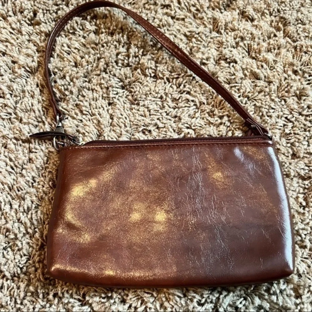 Franco Sarto purse type or