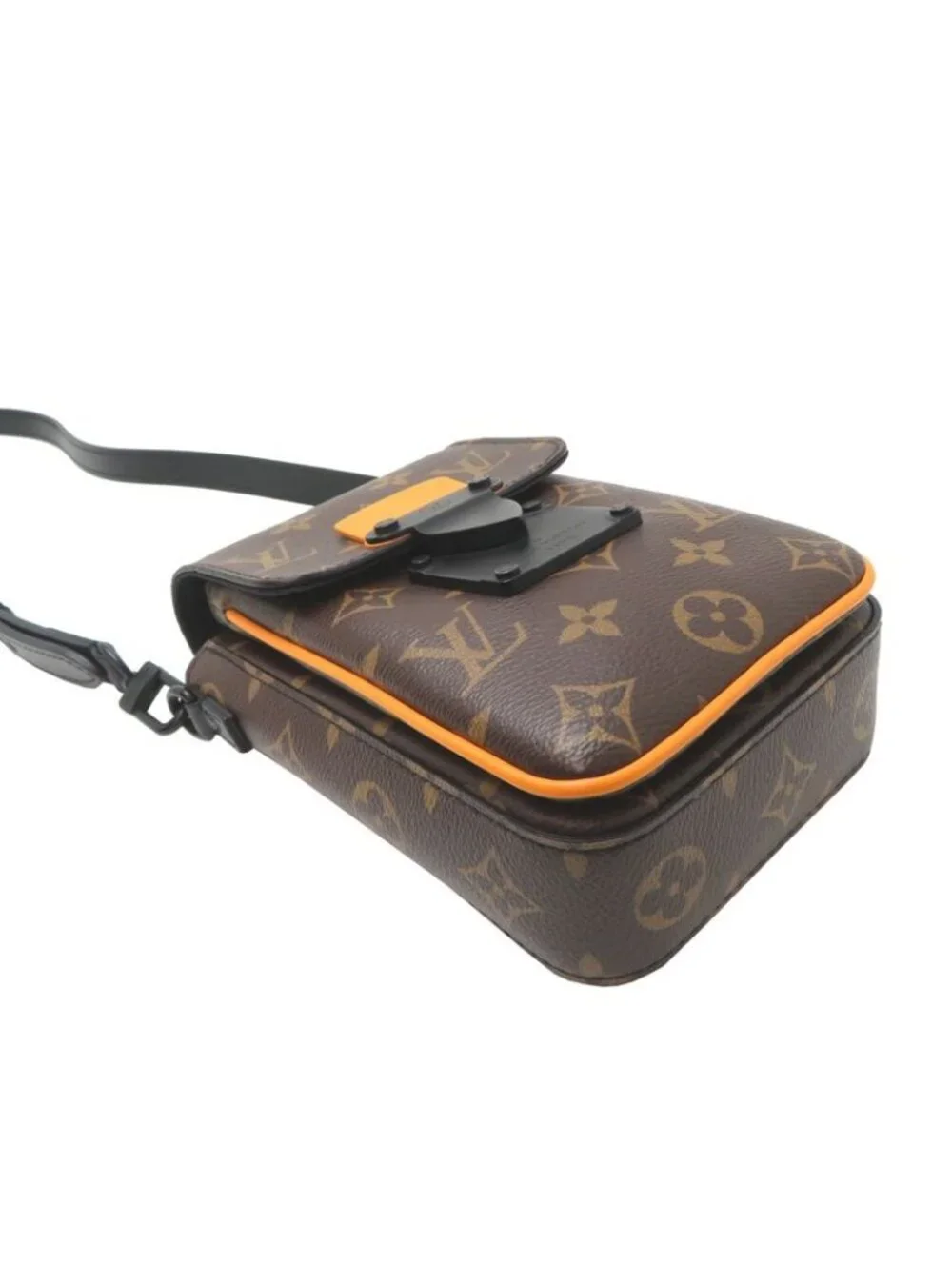 Louis Vuitton this plating please