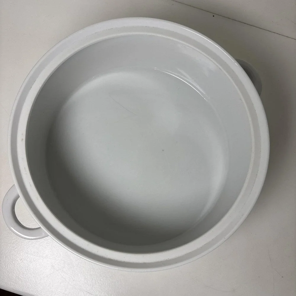 The Unbranded Brand serving lobsters diameter