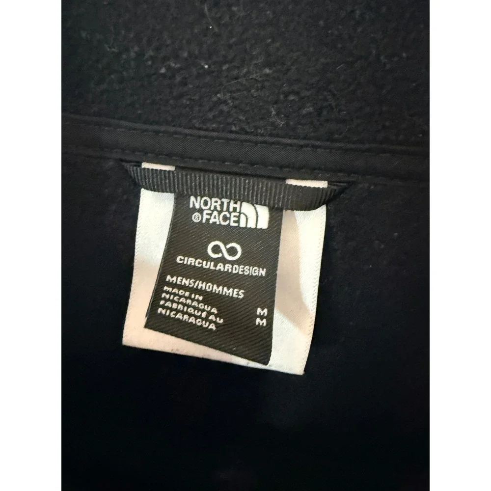The North Face it resistance iconic