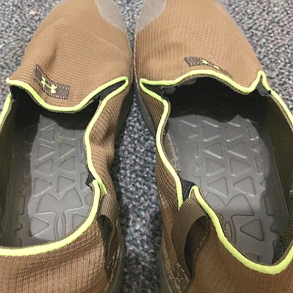 Under Armour men’s brown