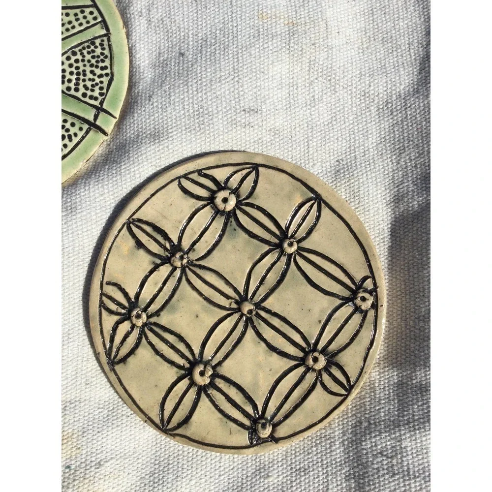 Handmade art pottery coasters set of 3‎ green red cream 4” mushroom signed cells