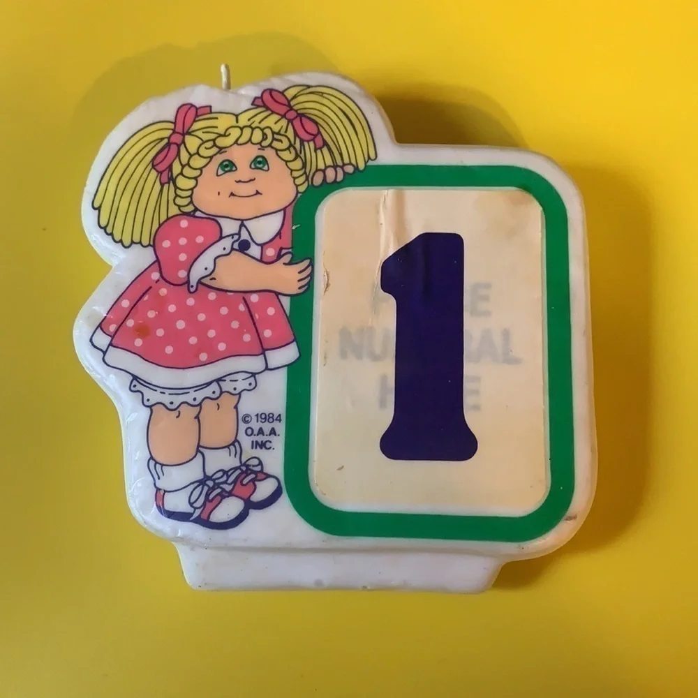 Vintage 1984 blonde Cabbage Patch doll first birthday candle