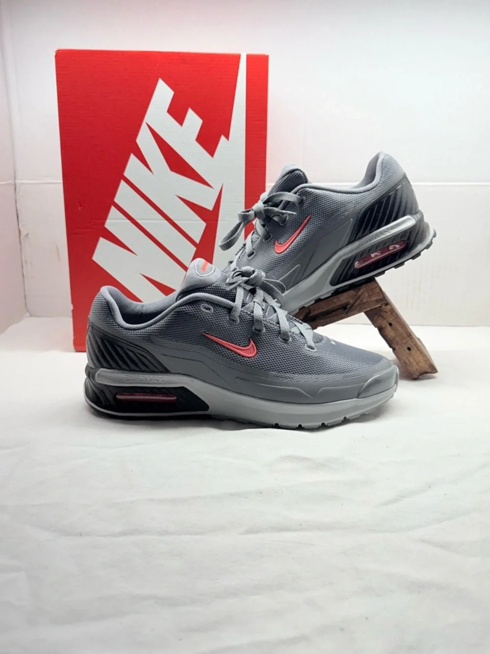Nike Air Max Bia Running Shoes IF2624-002 Mens Sz 9.5  Smoke Grey Women 11 New