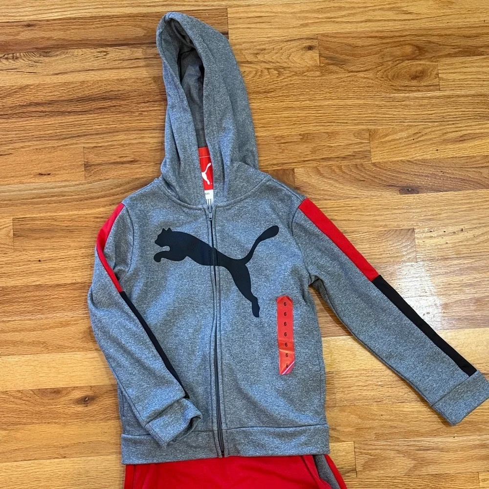 Puma red home size