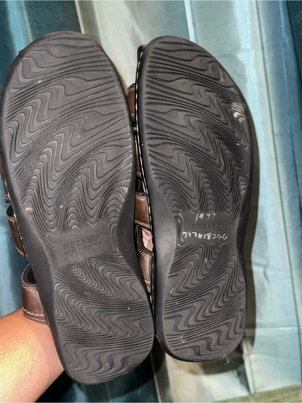 Dockers durable leather
