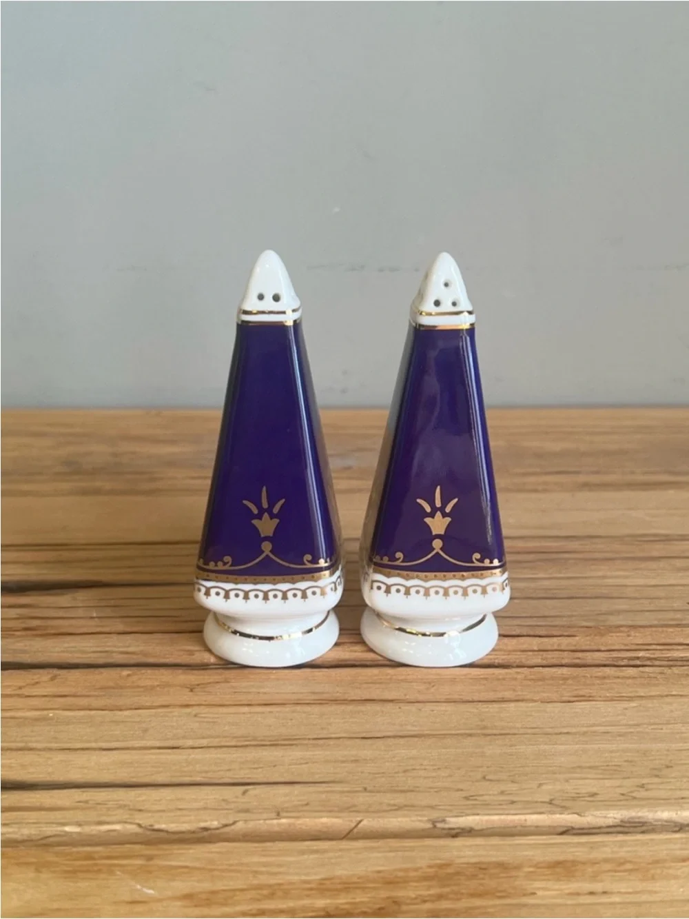 None decorative vintage pair