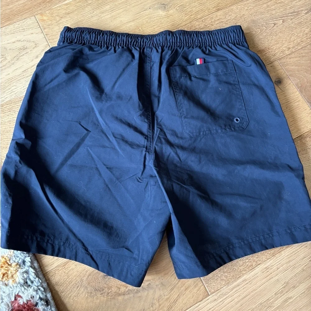 Tommy Hilfiger like new