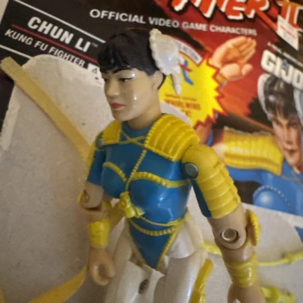 Vintage G.I. Joe Street Fighter 2 Chun Li 1993 Action Figure Hasbro‎ Accessories