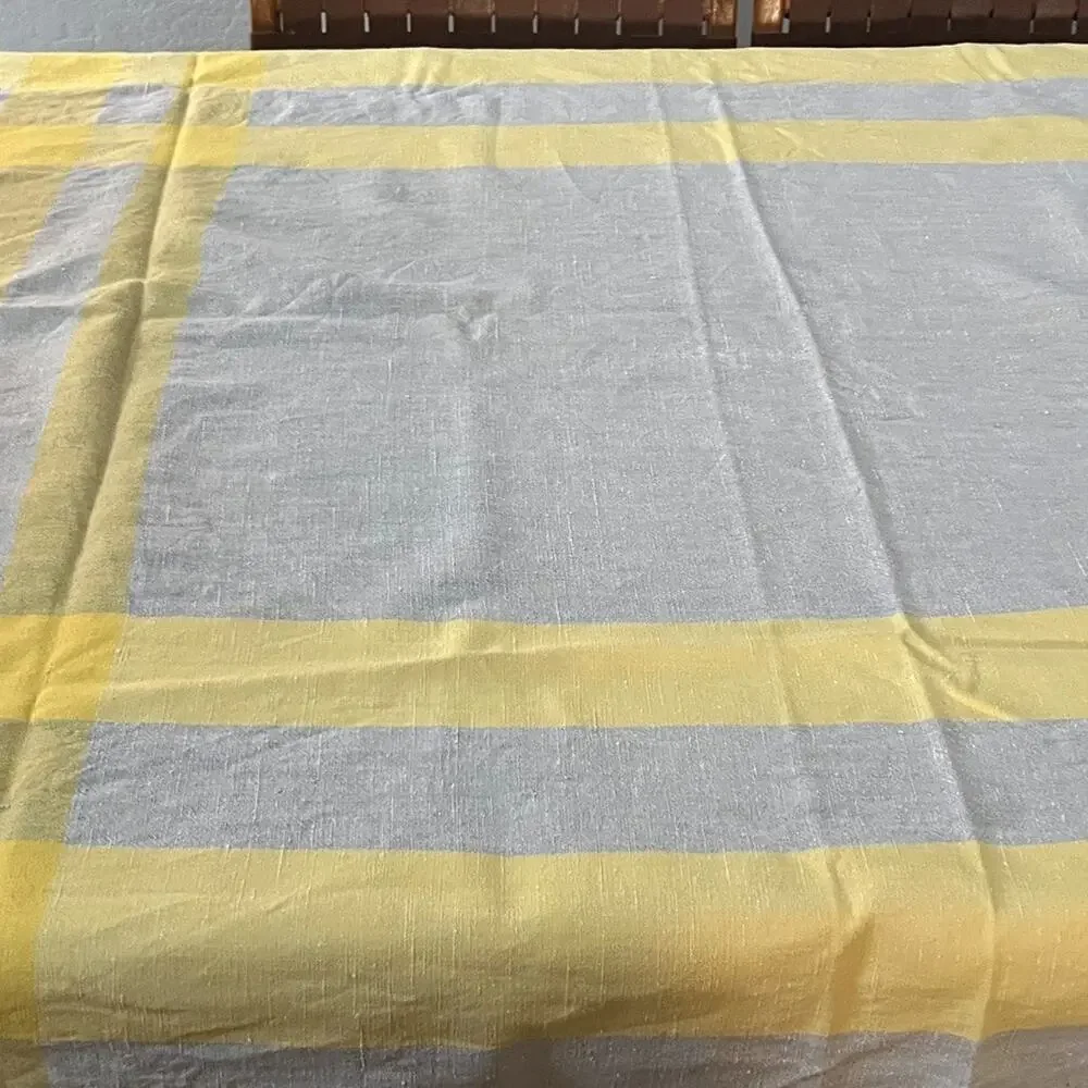 Unbranded this tablecloth