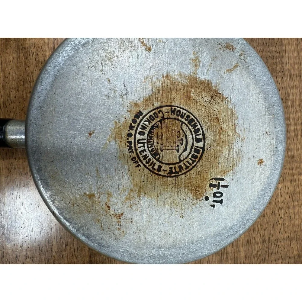 Household Institute 1 qt Aluminum Saucepan Silver/Black Wooden Long Handle,