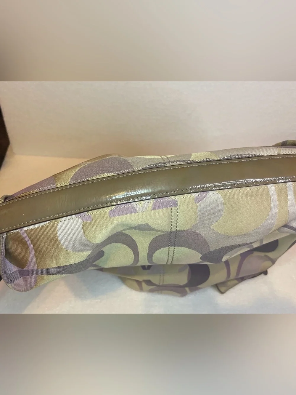 Coach shoulder hobo