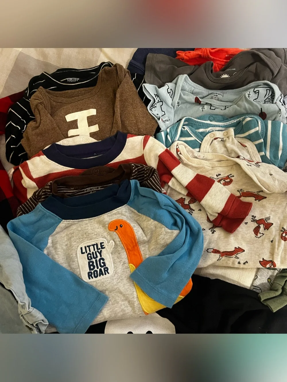 18 piece bundle of 6-9 month boy clothes