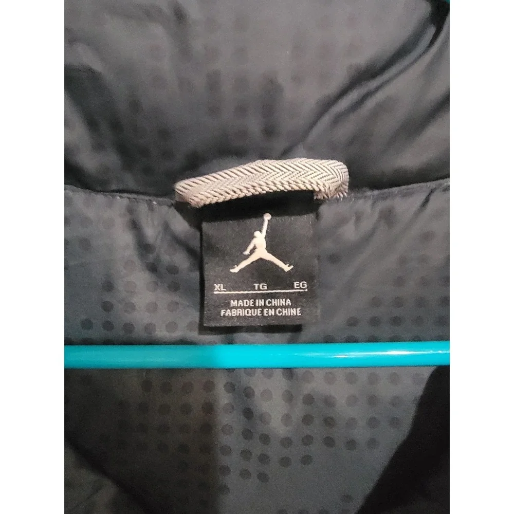 Jordan zip well