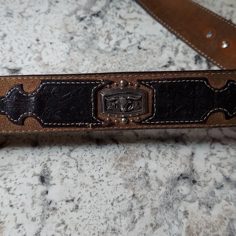 Justin Boots buckle size without