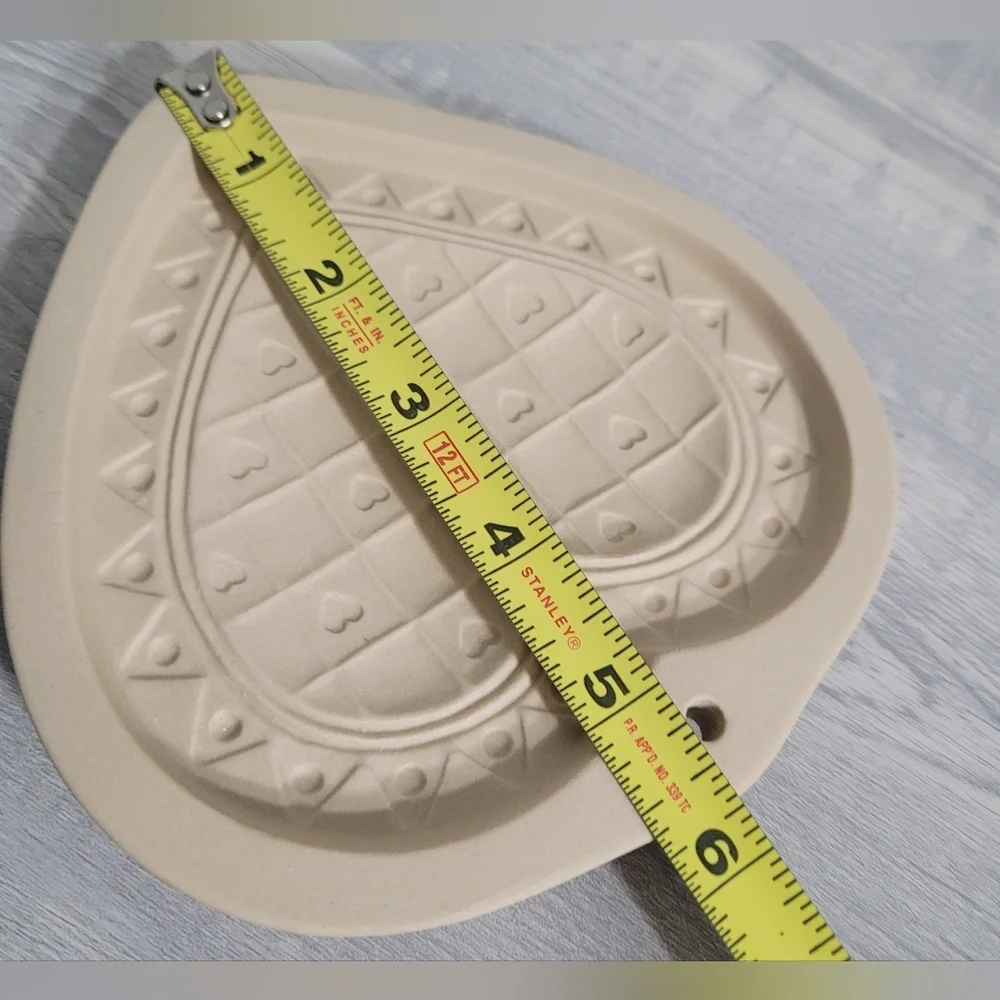 Vtg Brown Bag Cookie Art 1993 Quilted Heart Mold