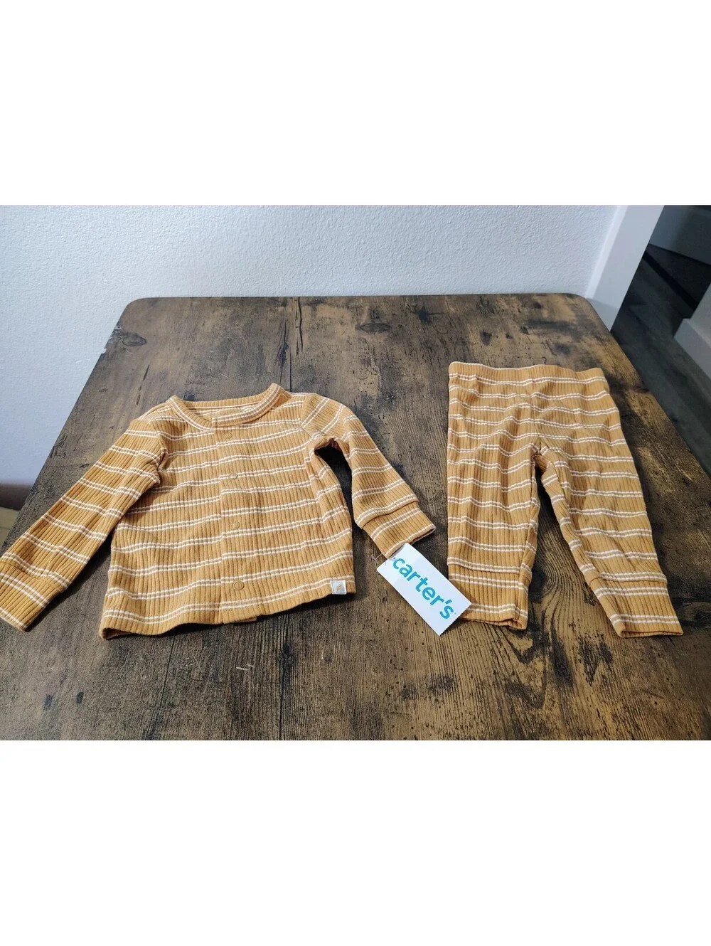 Baby Yellow Striped unisex 6 mo Carter's 2 piece top and pant