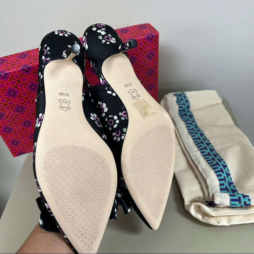 Tory Burch reposhing this
