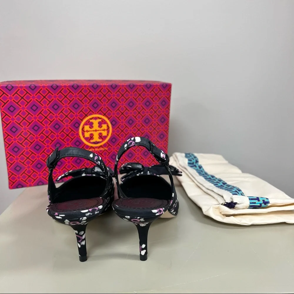 Tory Burch reposhing this