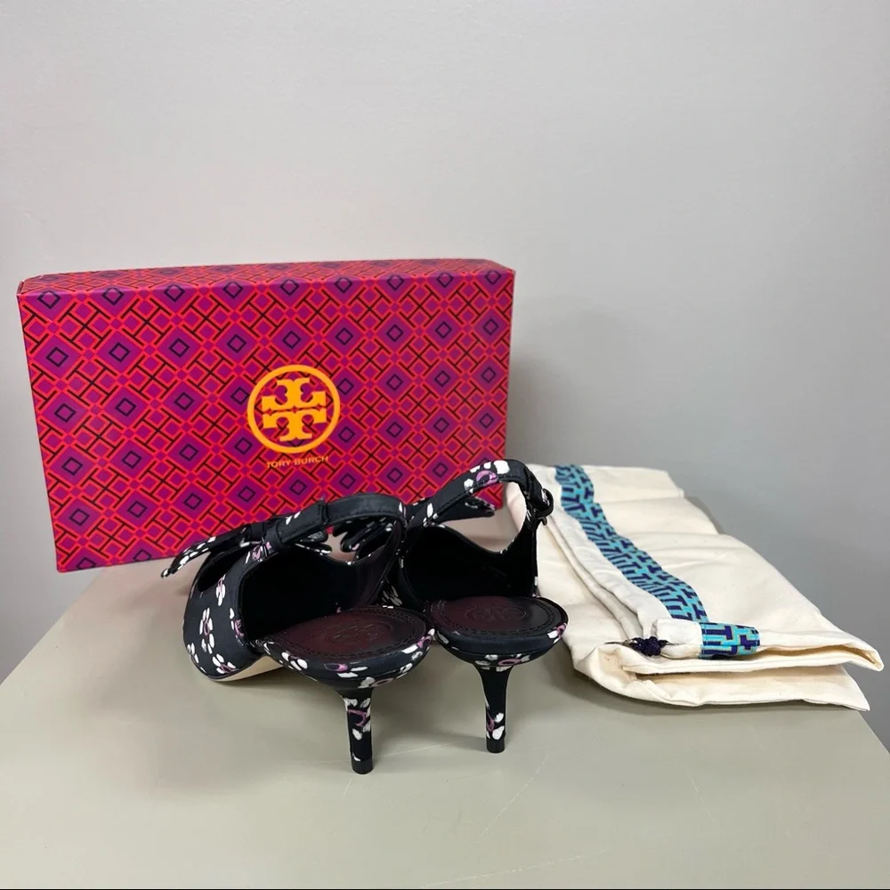 Tory Burch reposhing this