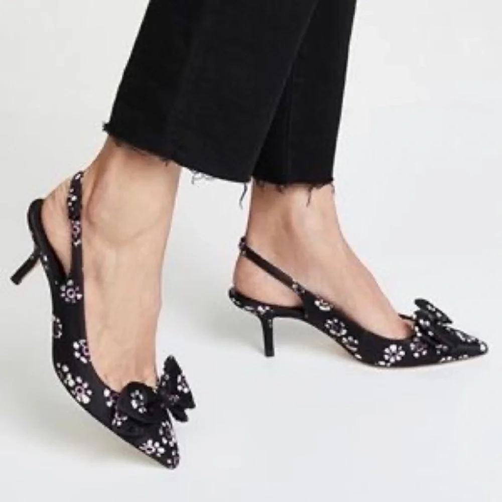 Tory Burch reposhing this