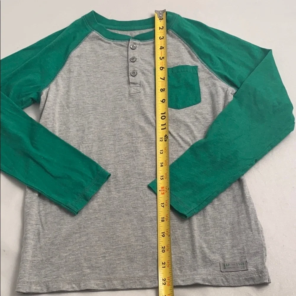 GAP sleeve green