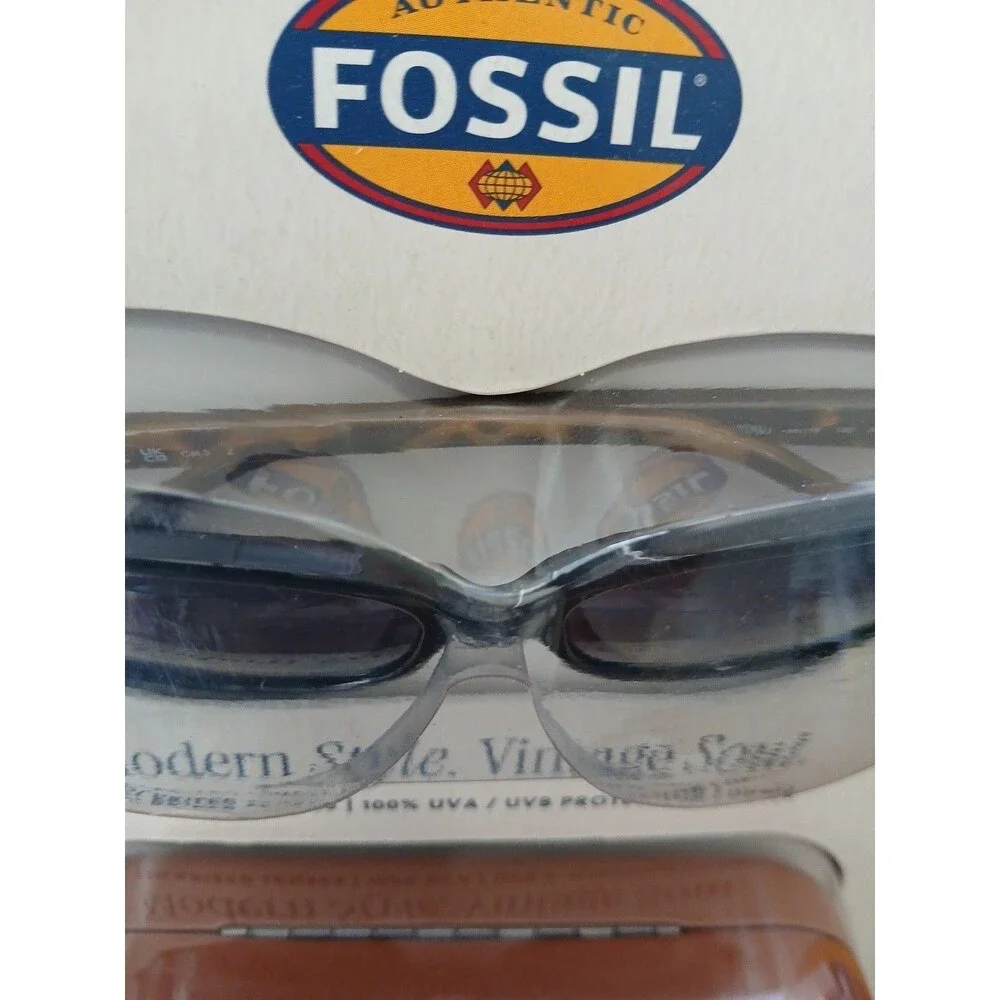 Fossil polarized womens