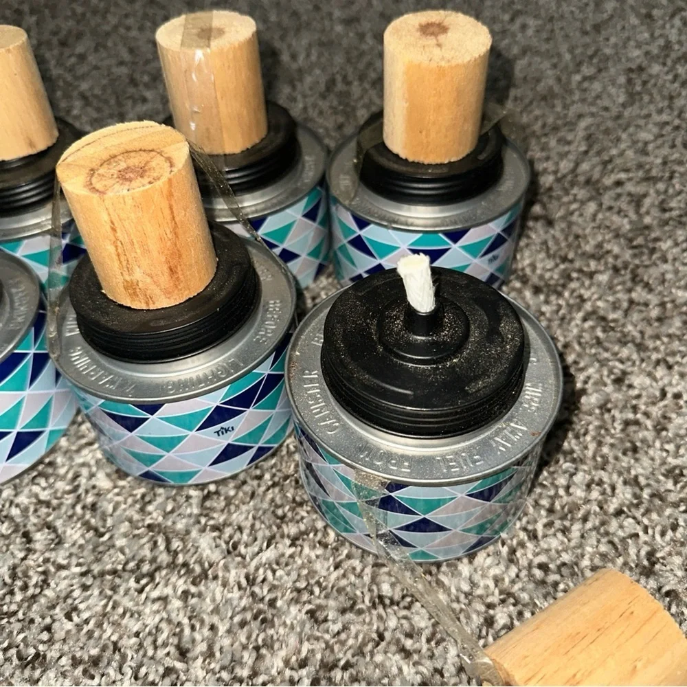 unbranded set tiki