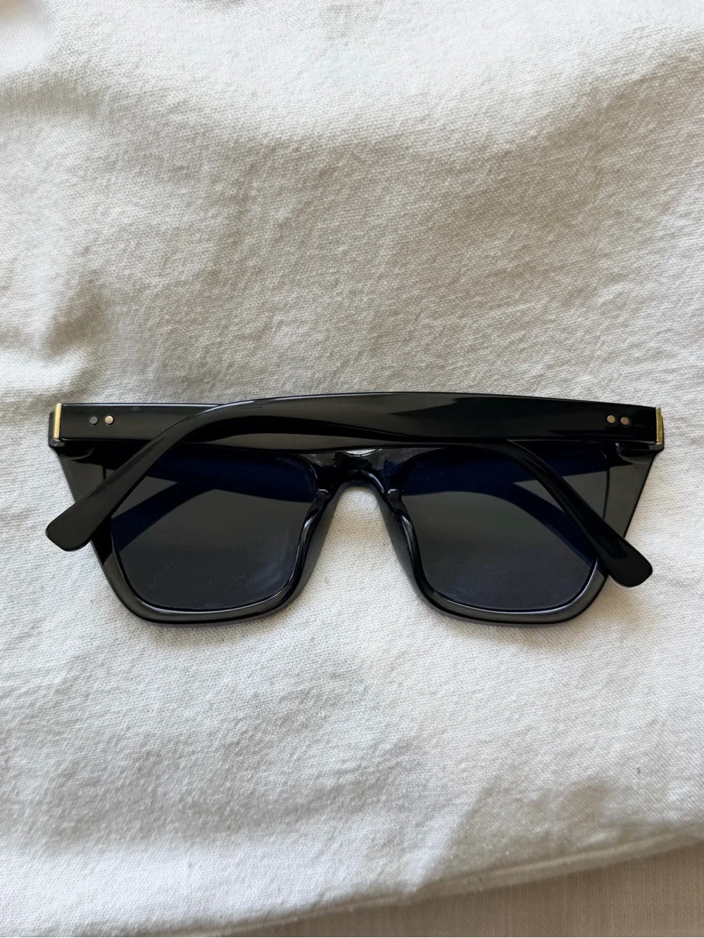 N/A chic black